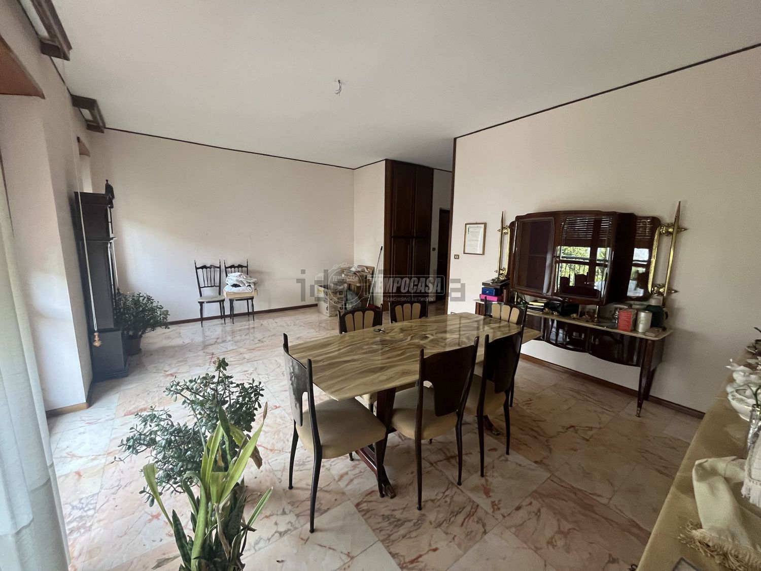 Apartamento em Ovest, Asti