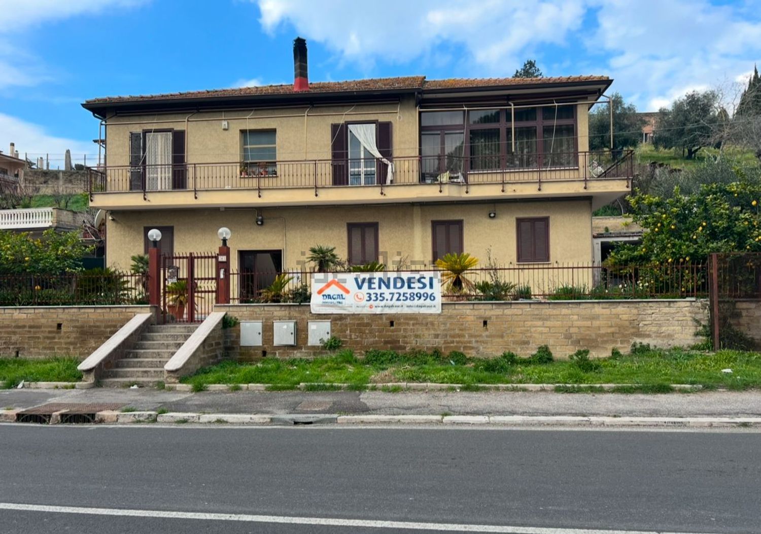 Chalet independiente en Casalotti - Selva Candida - Valle Santa, Roma