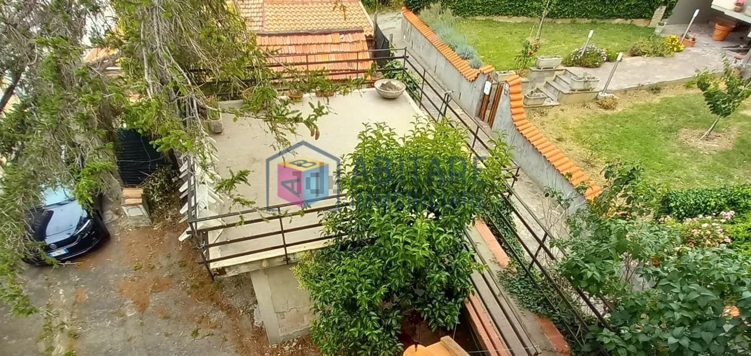 Moradia independente em Gabbro - Nibbiaia, Rosignano Marittimo