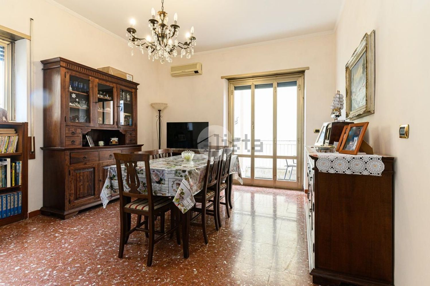Flat in Cinecittà, Roma