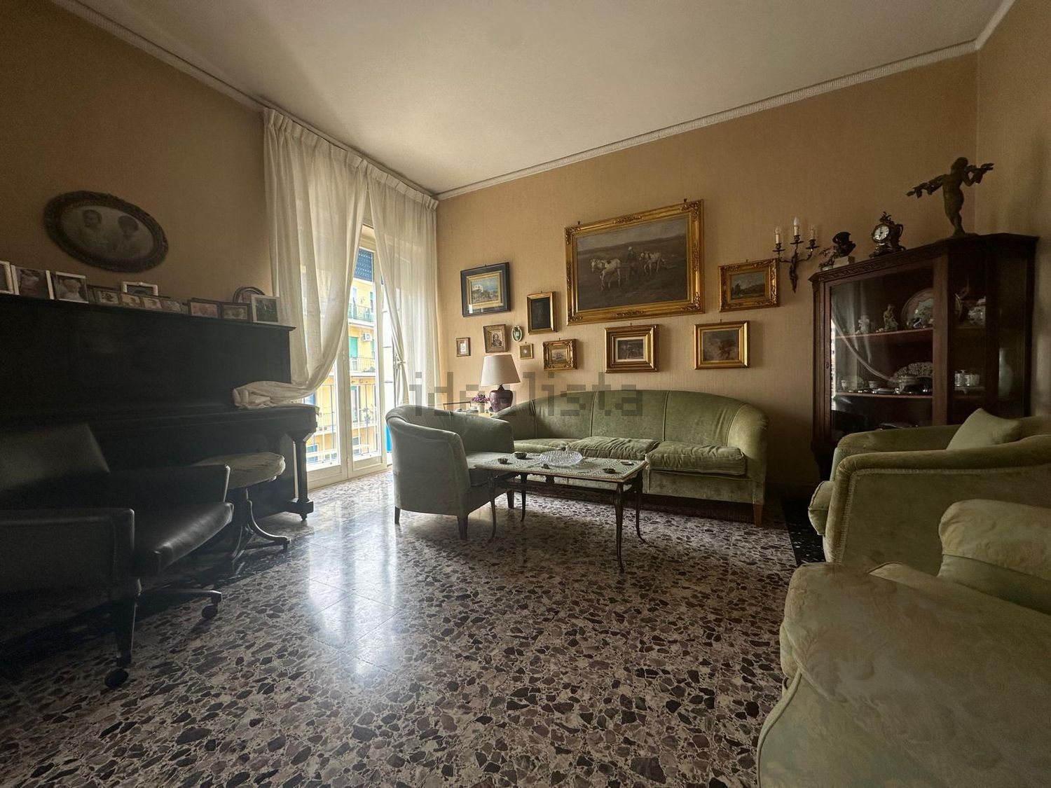 Appartamento a Capodimonte-Materdei-San Carlo all'Arena, Napoli