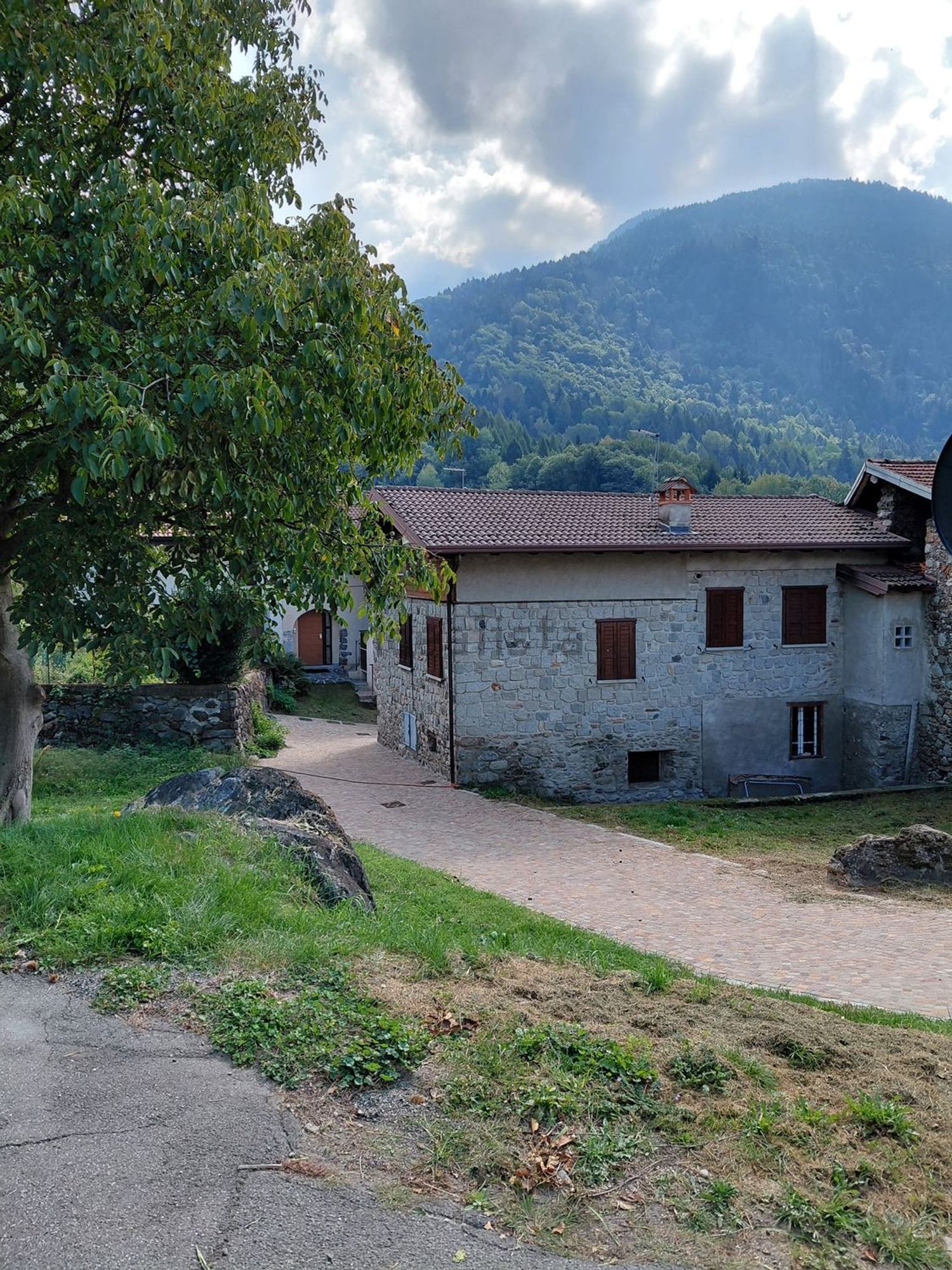 Detached house in Sonico