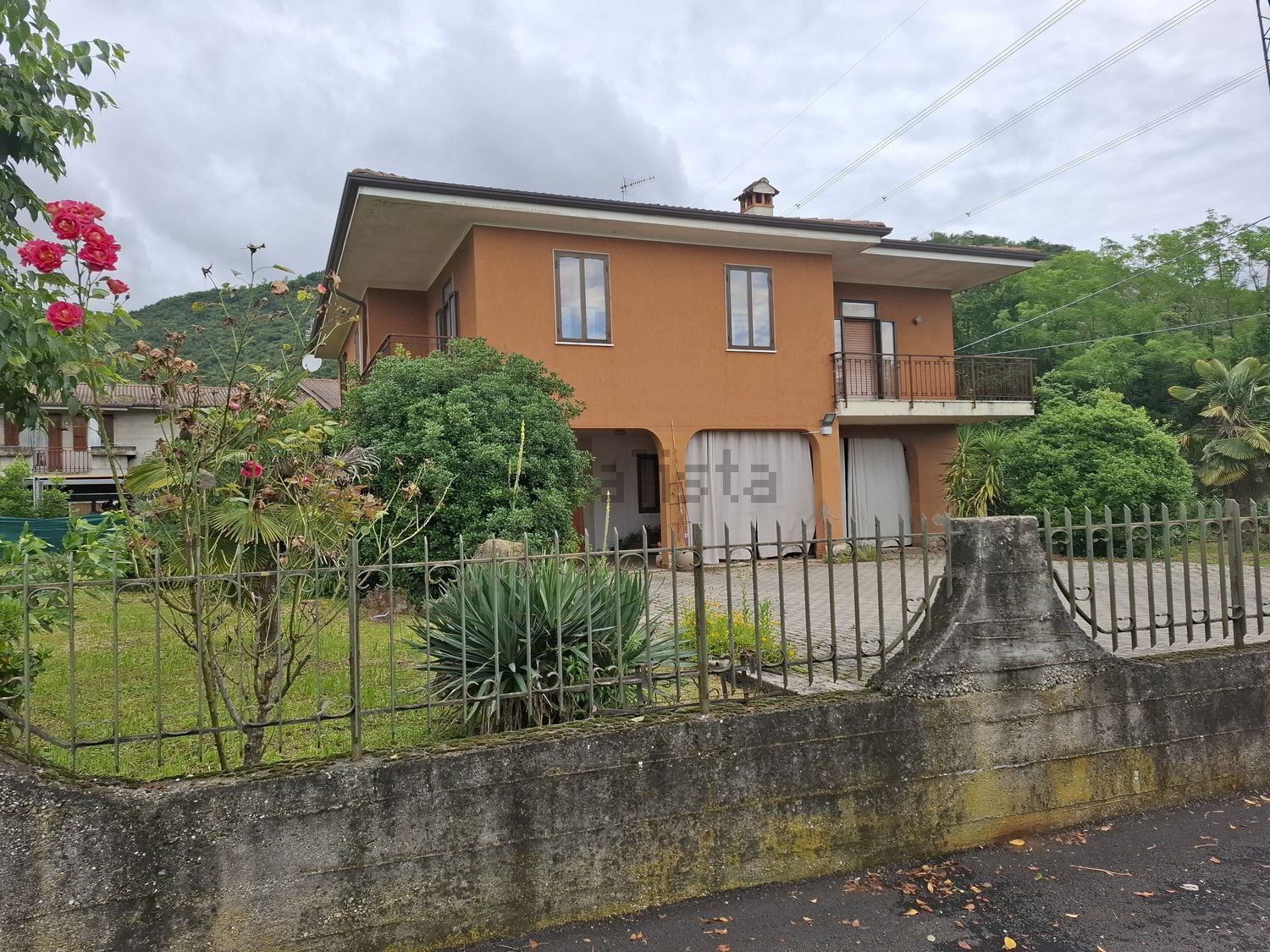 Case e ville a Nuvolera