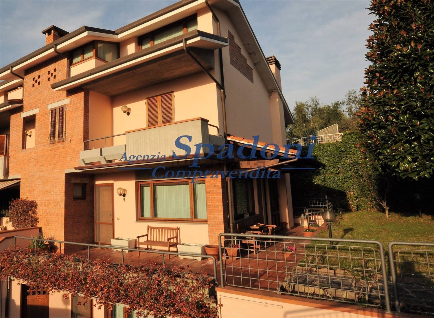 Villetta bifamiliare a Centro, Montecatini-Terme