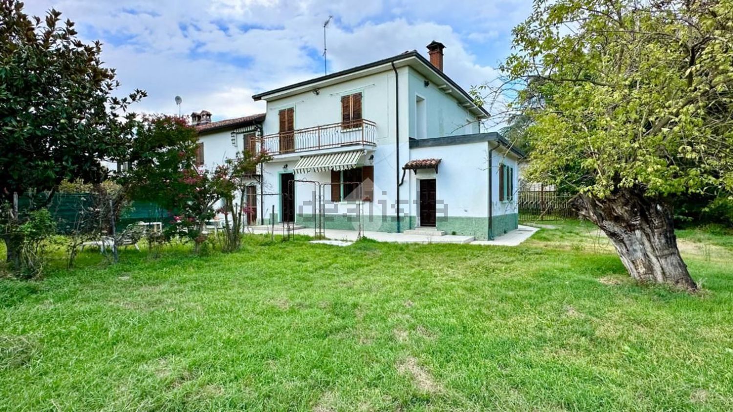 Frei stehendes Haus in Castellar Ponzano, Tortona