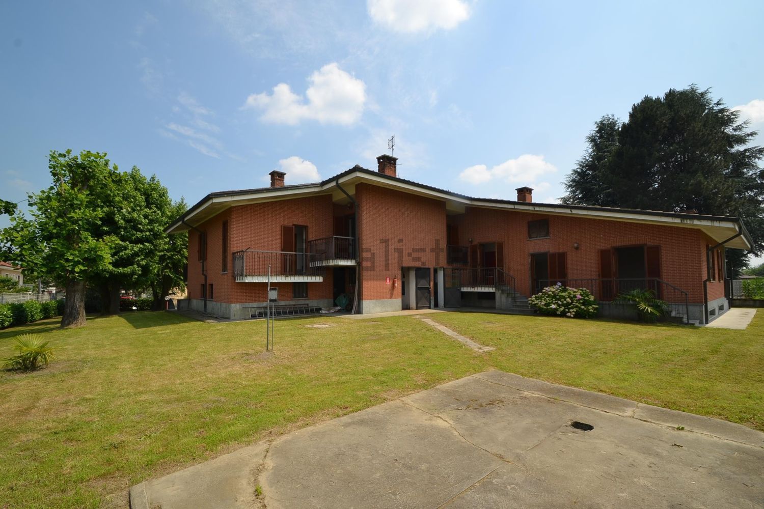 Case e ville a Vigone