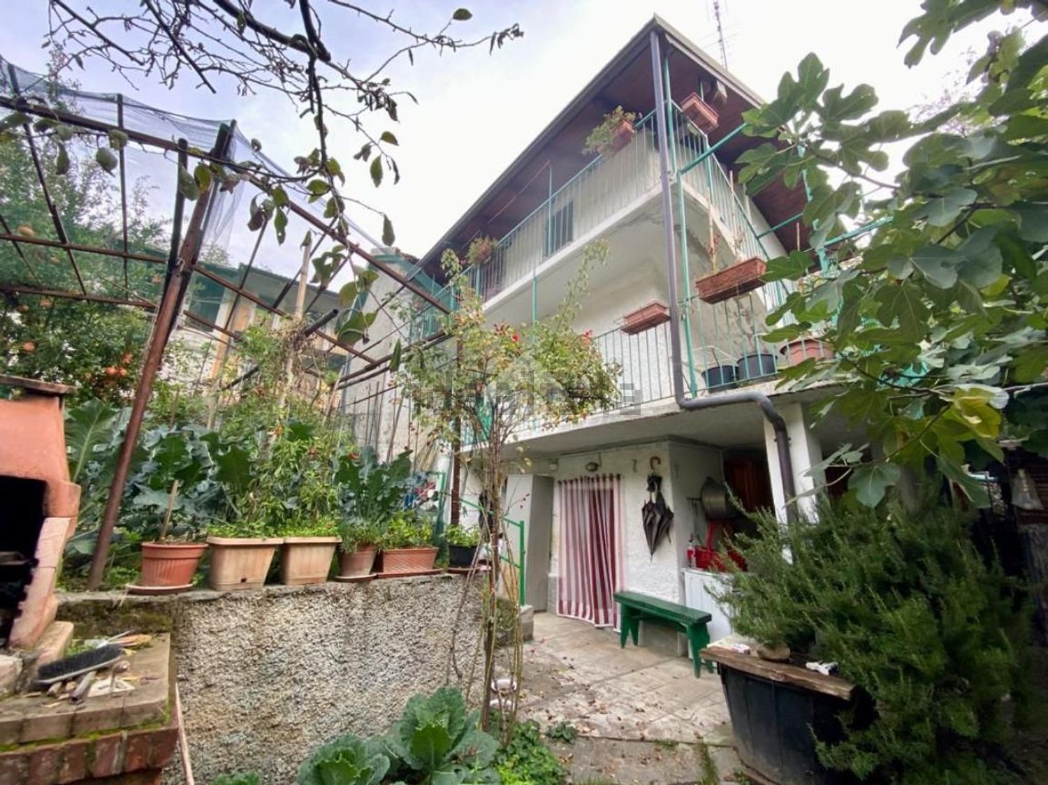 Semi-detached house in Villar Focchiardo