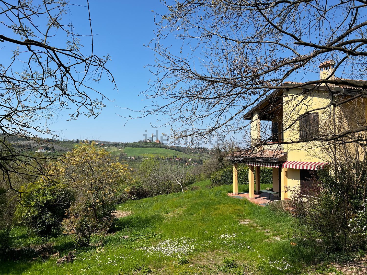 Villetta indipendente a Zona Colli, Bologna