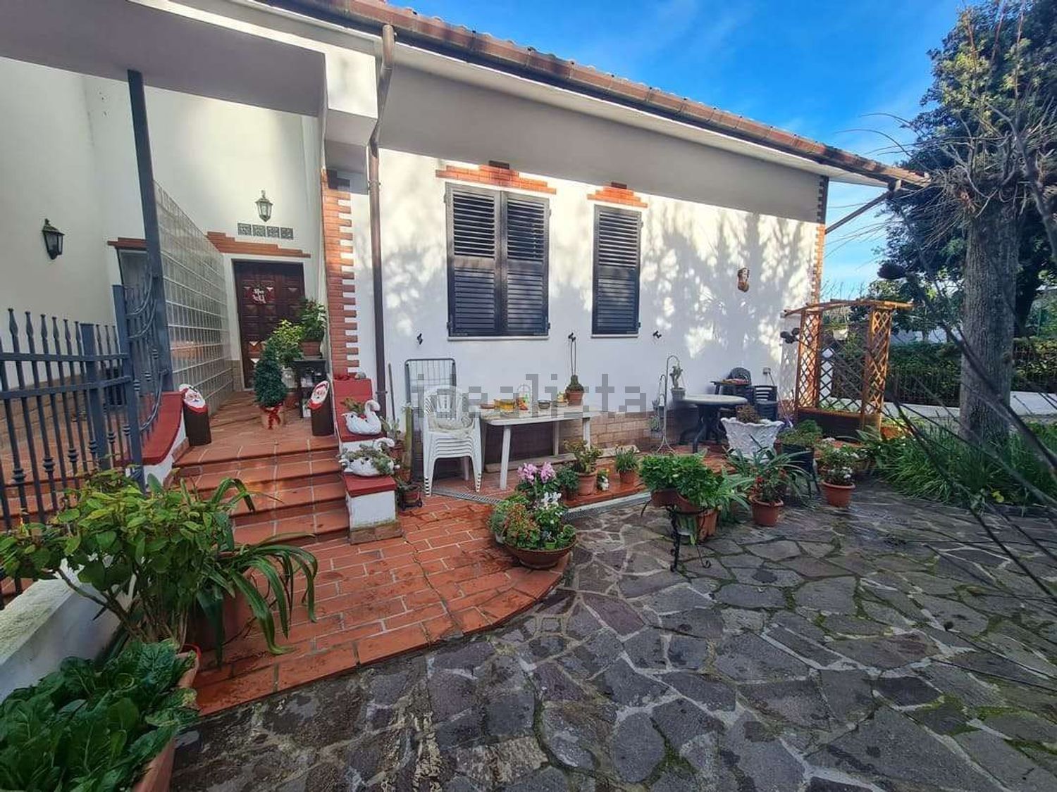 Semi-detached house in Paterno - Gallignano - Montesicuro, Ancona