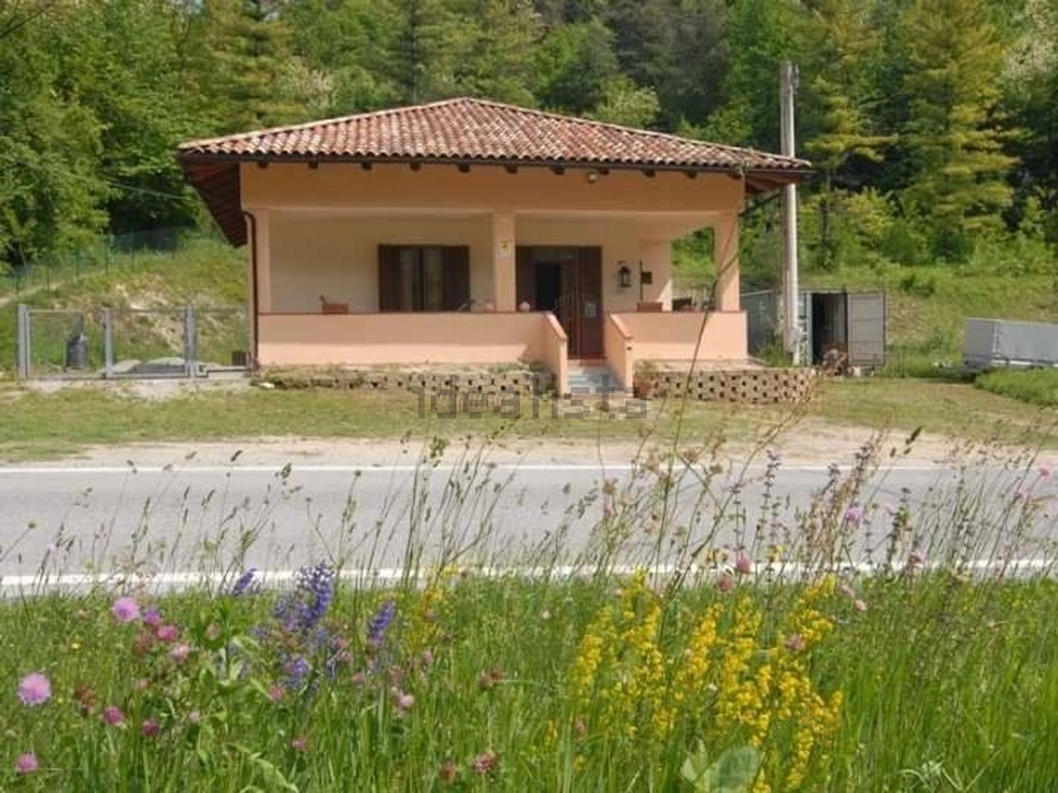 Detached house in Dogliani