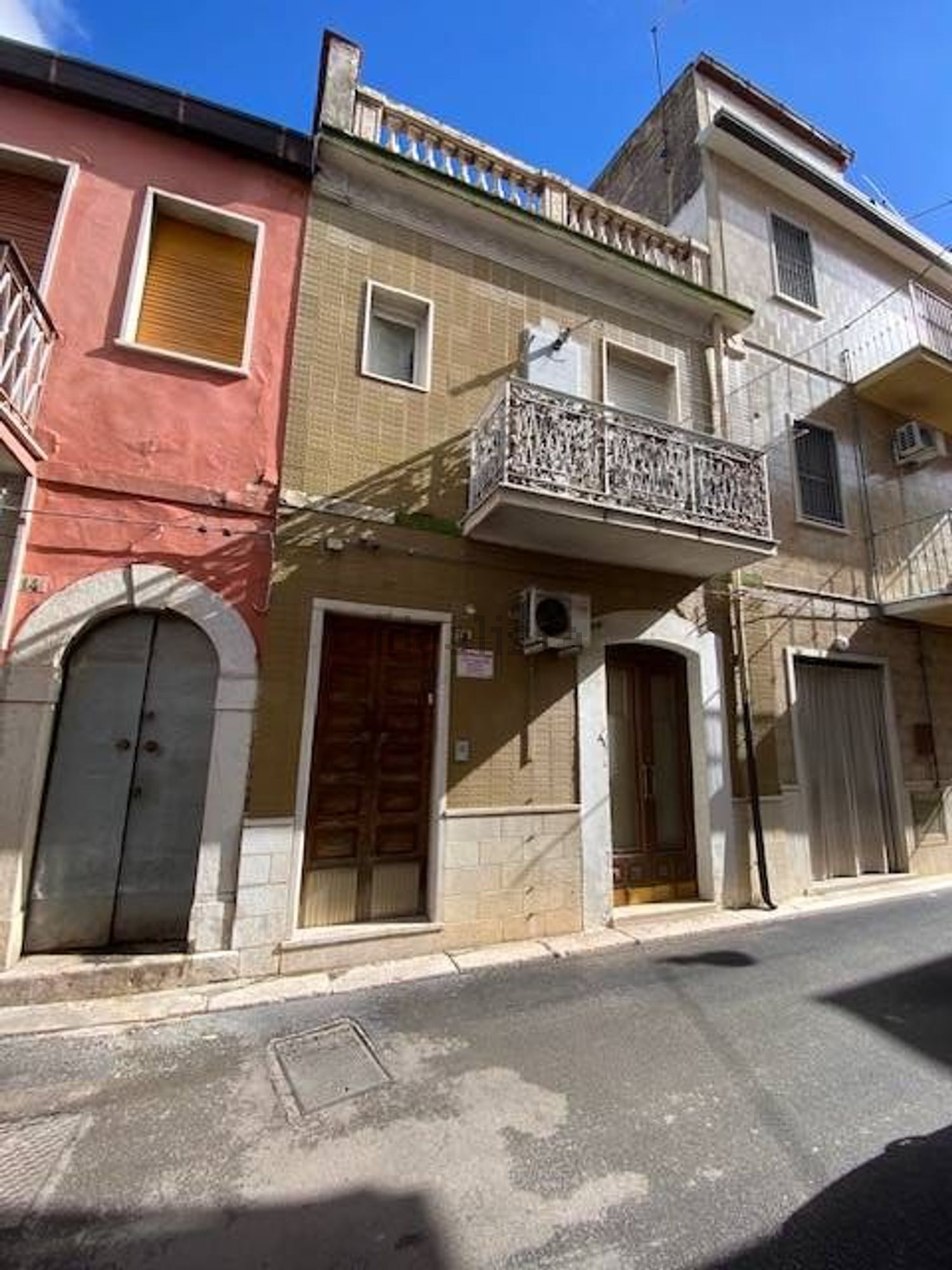 Chalet independiente en San Nicandro Garganico