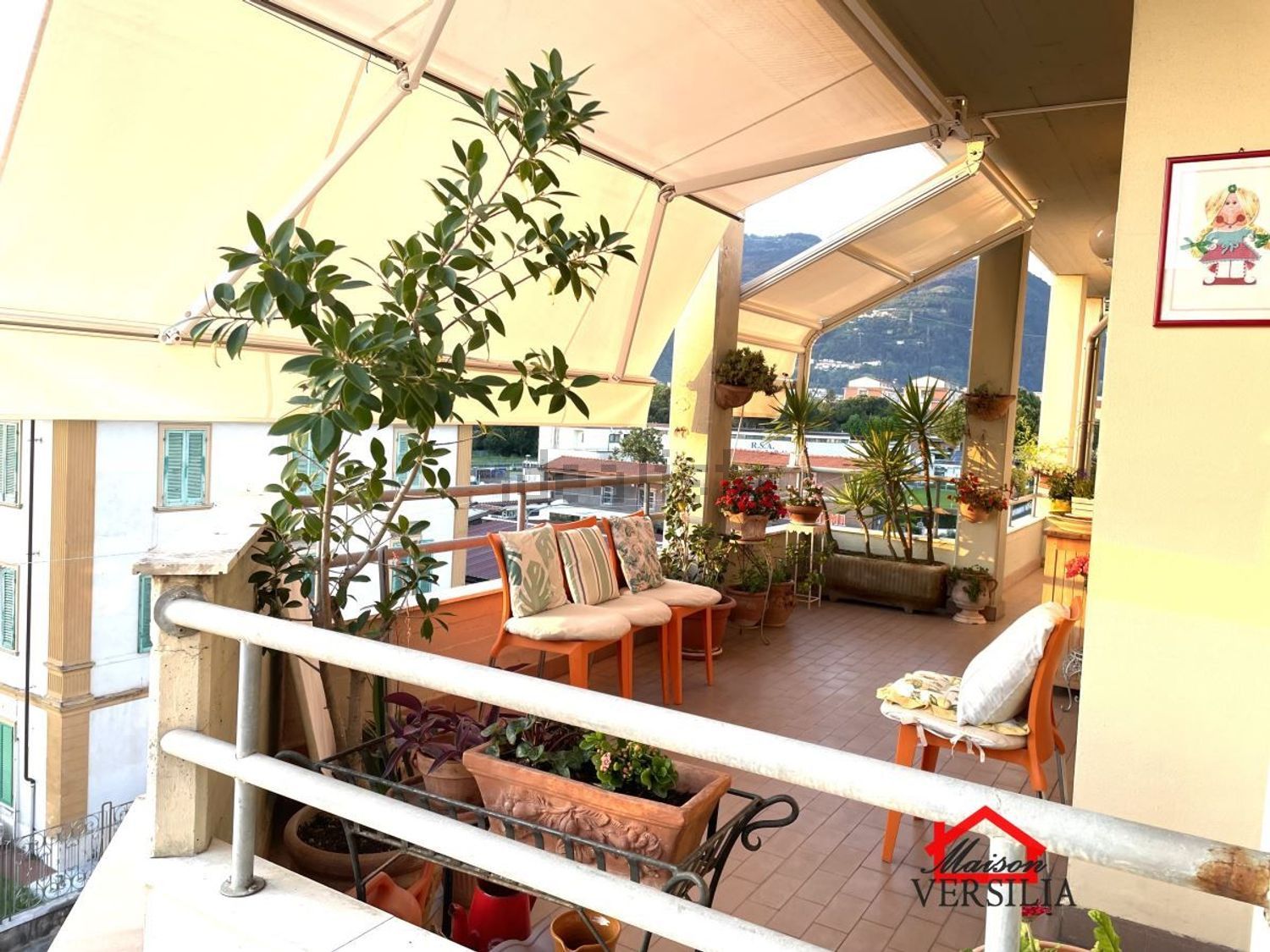 Appartement à Centro Città, Massa