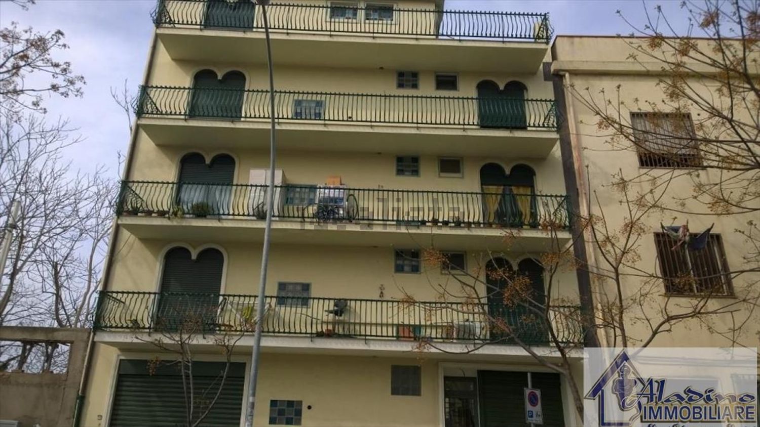 Piso en Santa Caterina - San Brunello - Vito, Regio de Calabria