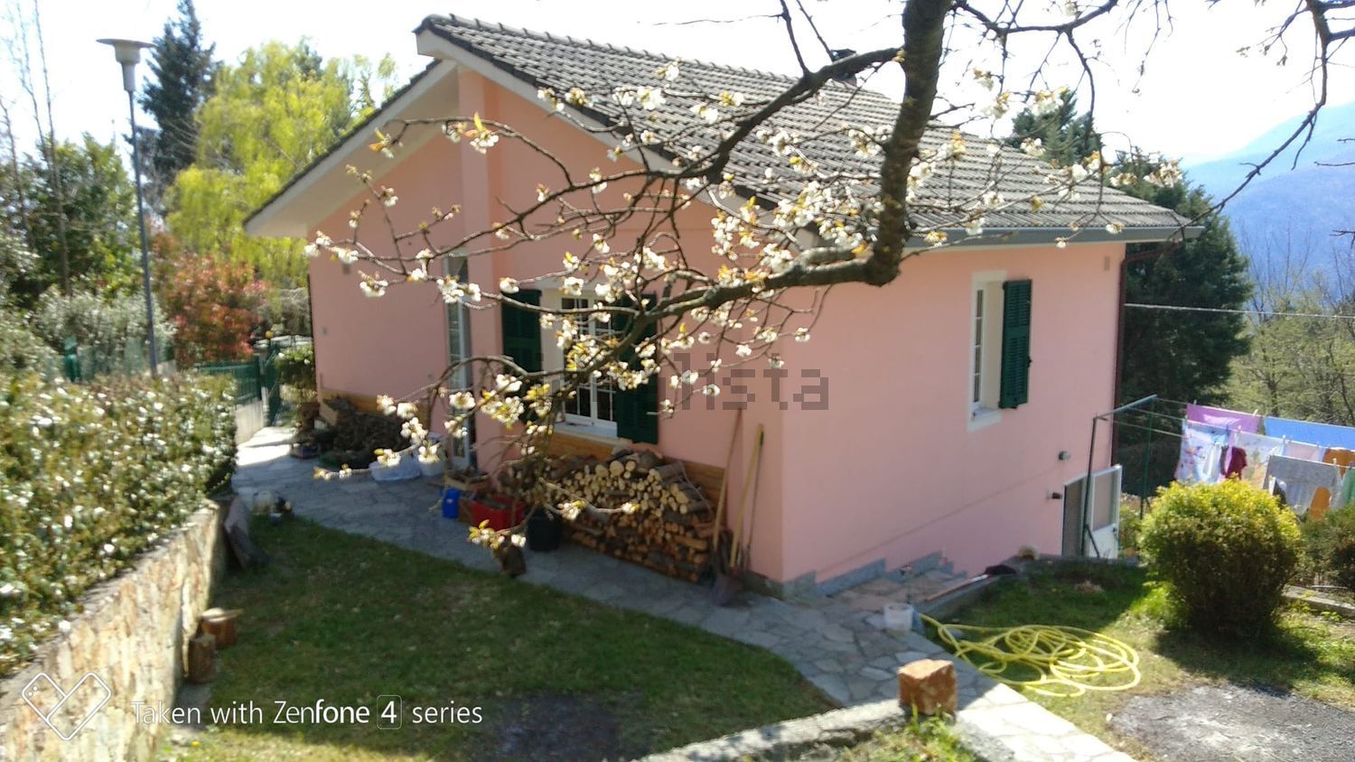 Villetta indipendente a Magliolo