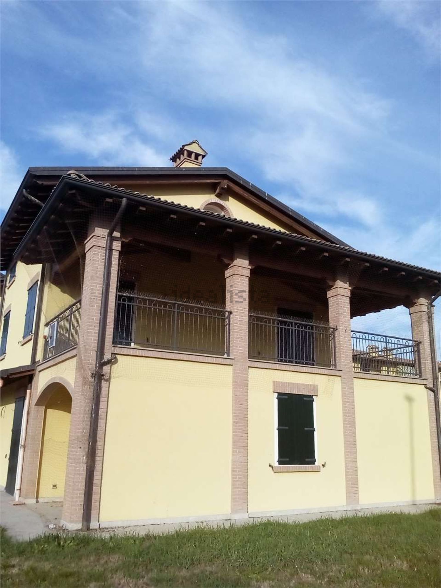 Semi-detached house in Castelfranco Emilia