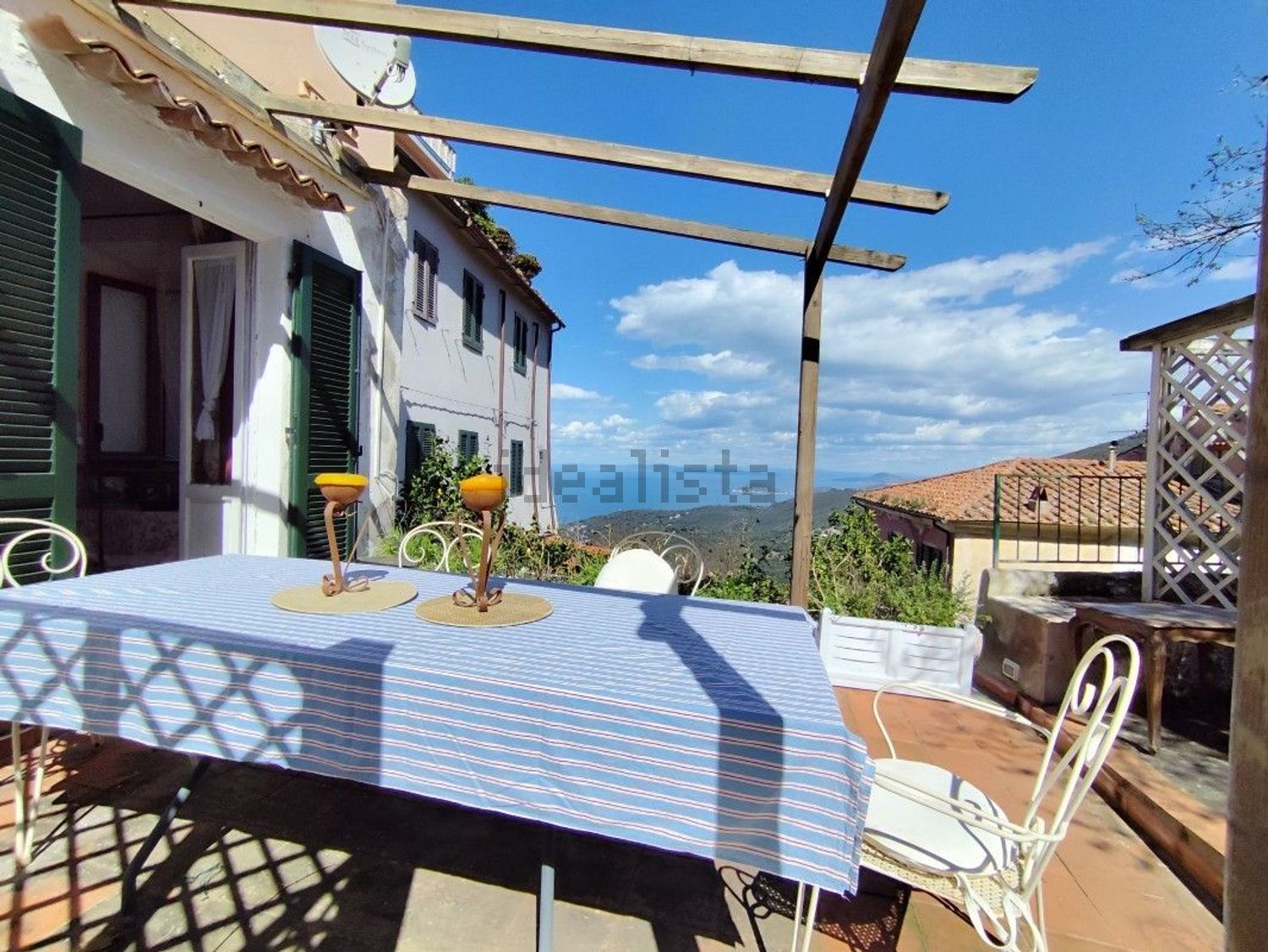 Flat in Marciana