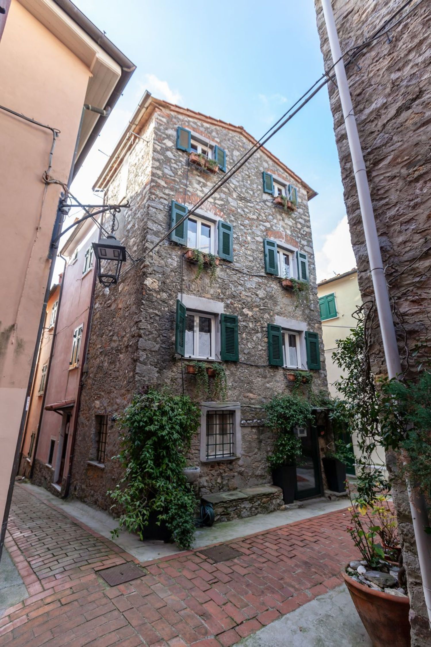 Reihenhaus in Montemarcello, Ameglia