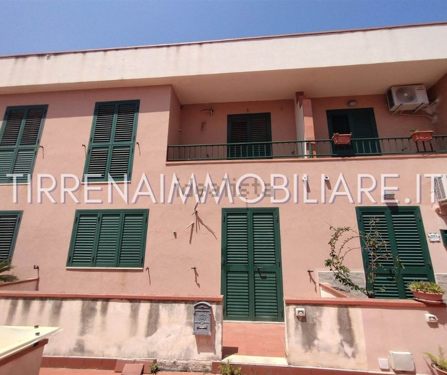 Reihenhaus in Saponara