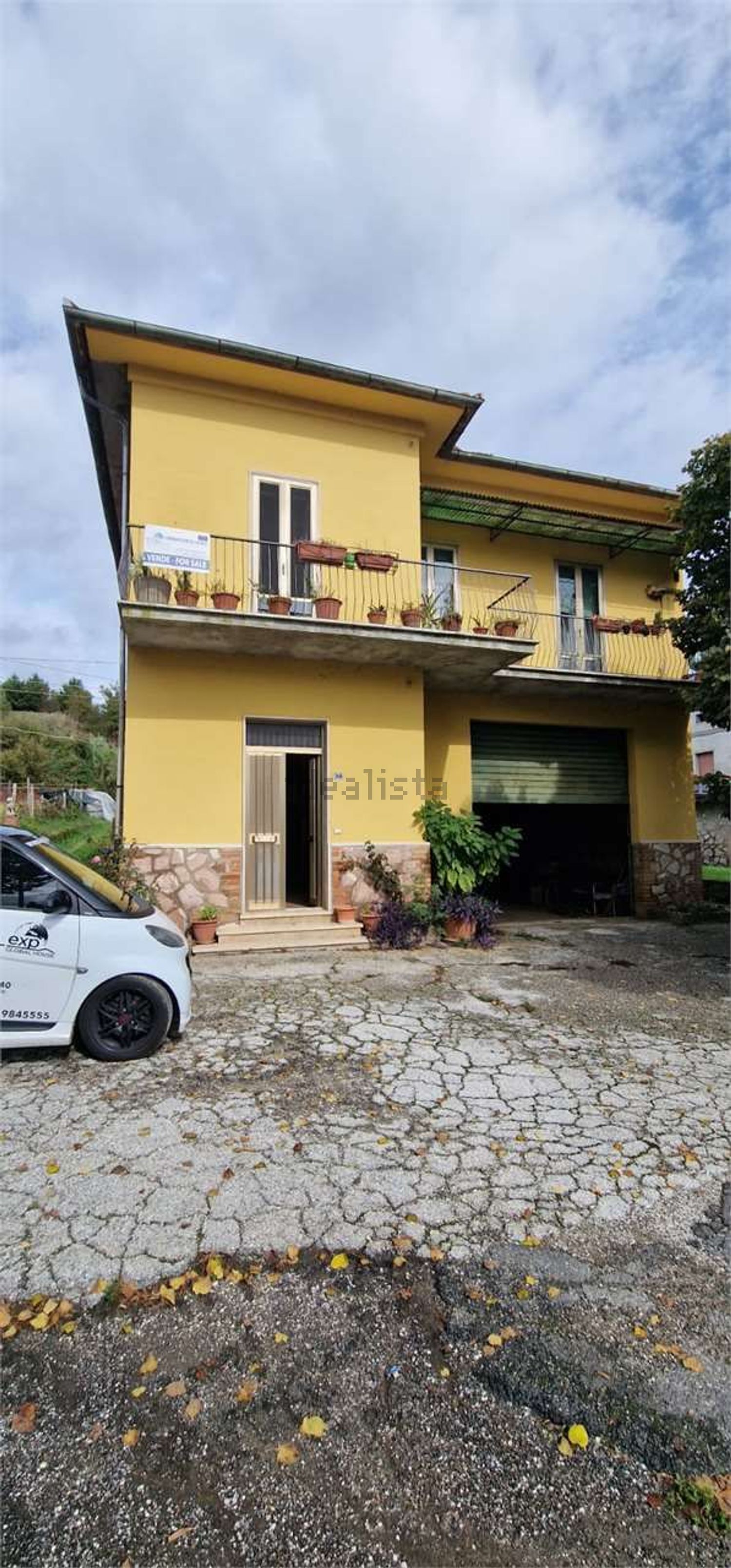 Detached house in Todi