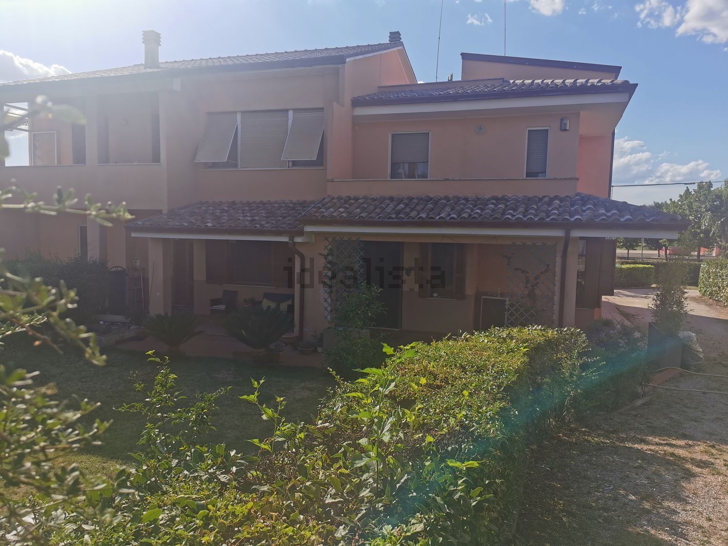 Moradia geminada em Viale Firenze - Parco Hoffman, Foligno