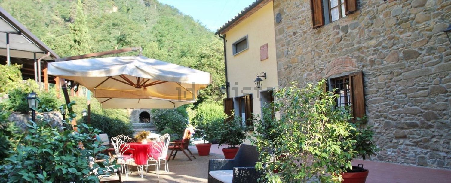 Country homes in Lucciano - Montemagno, Quarrata