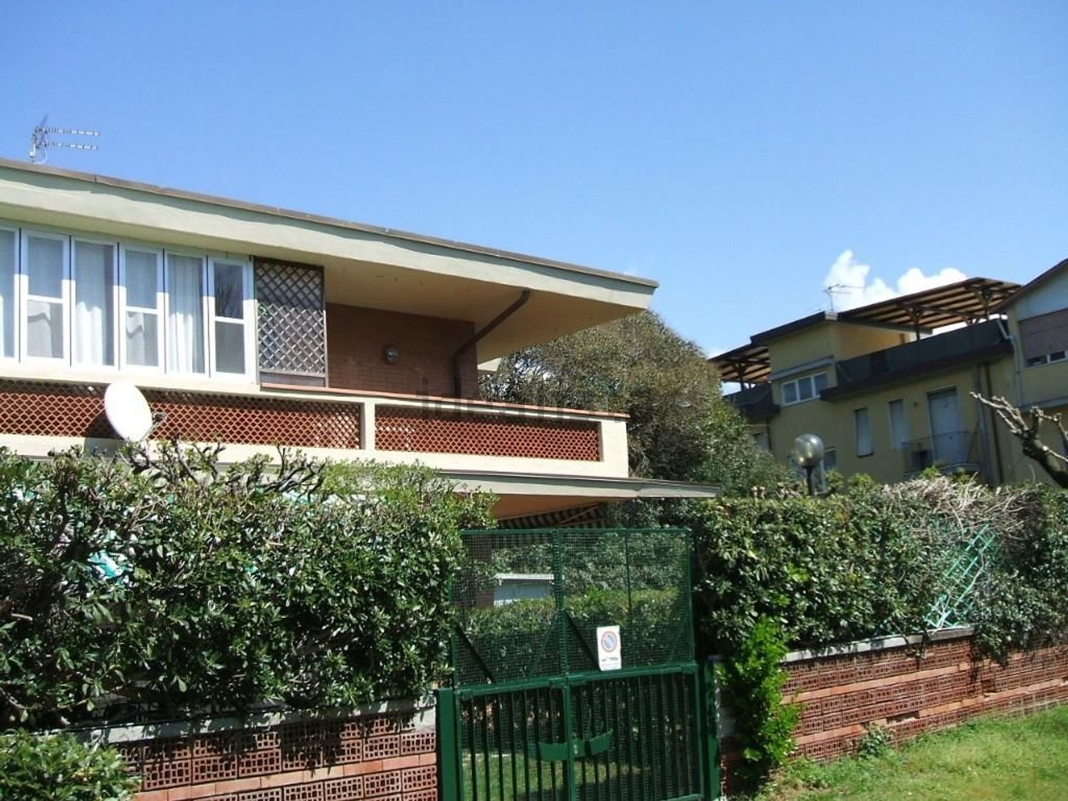 Appartamento a Marina di Carrara, Carrara