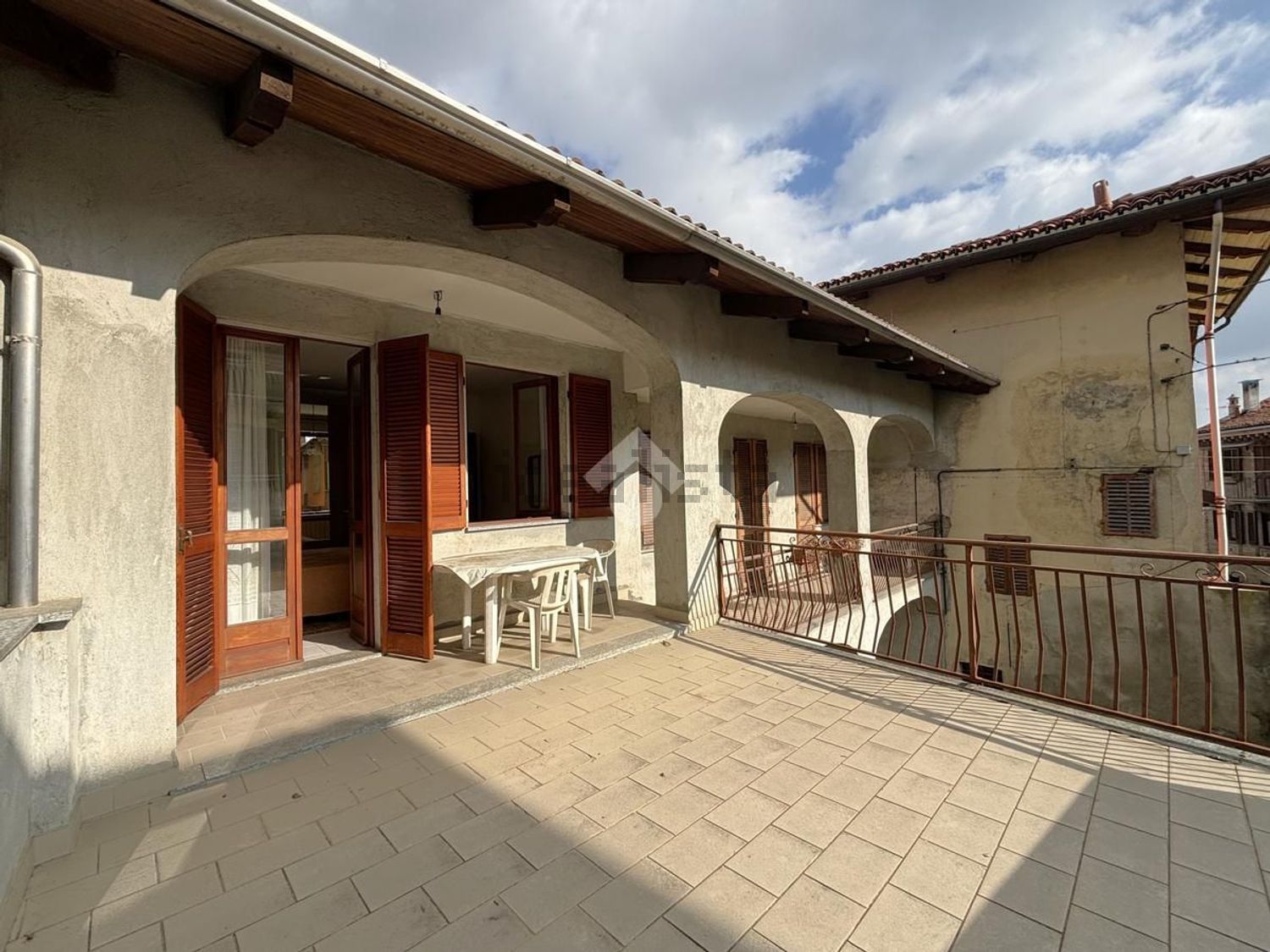 Moradia geminada em San Martino Canavese