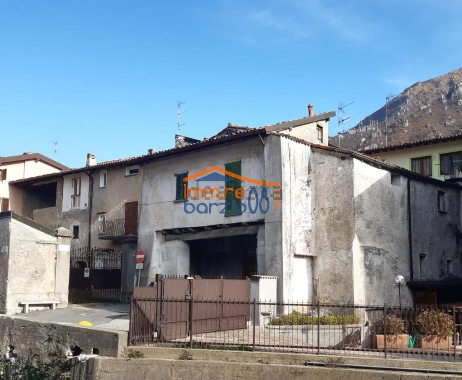 Villetta bifamiliare a Ballabio