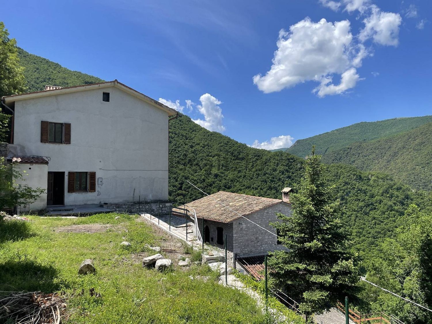 Villetta bifamiliare a Cerreto di Spoleto