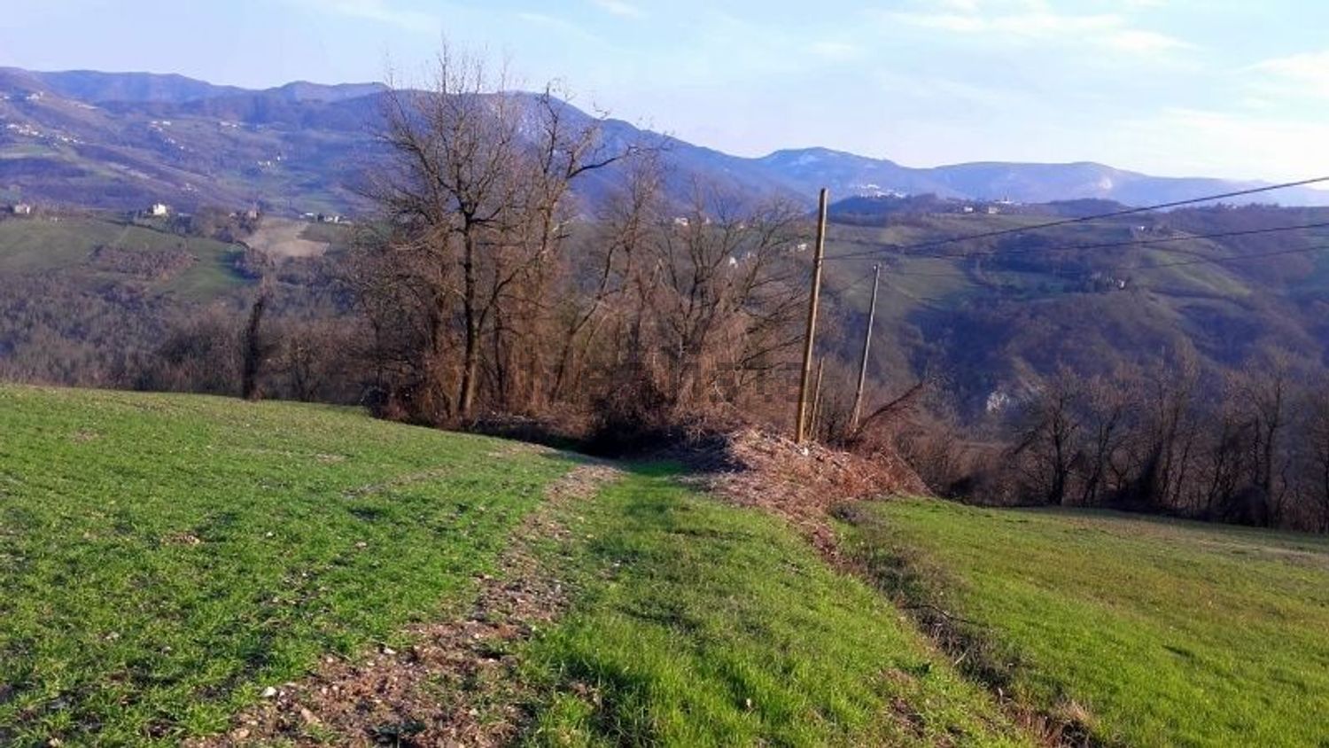 Quintas e casas rústicas em Lugagnano Val d'Arda