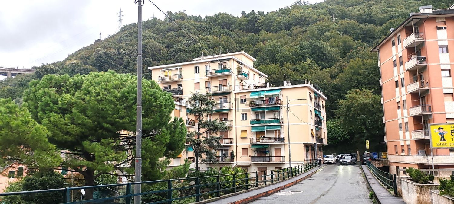 Appartamento a Apparizione - Borgoratti, Genova