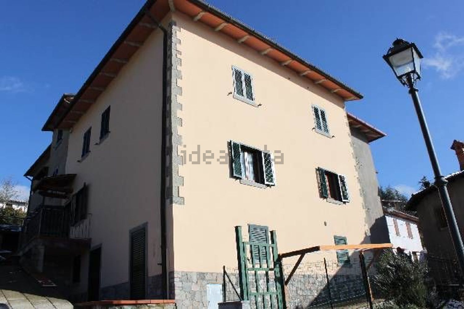 Chalet pareado en Poppi