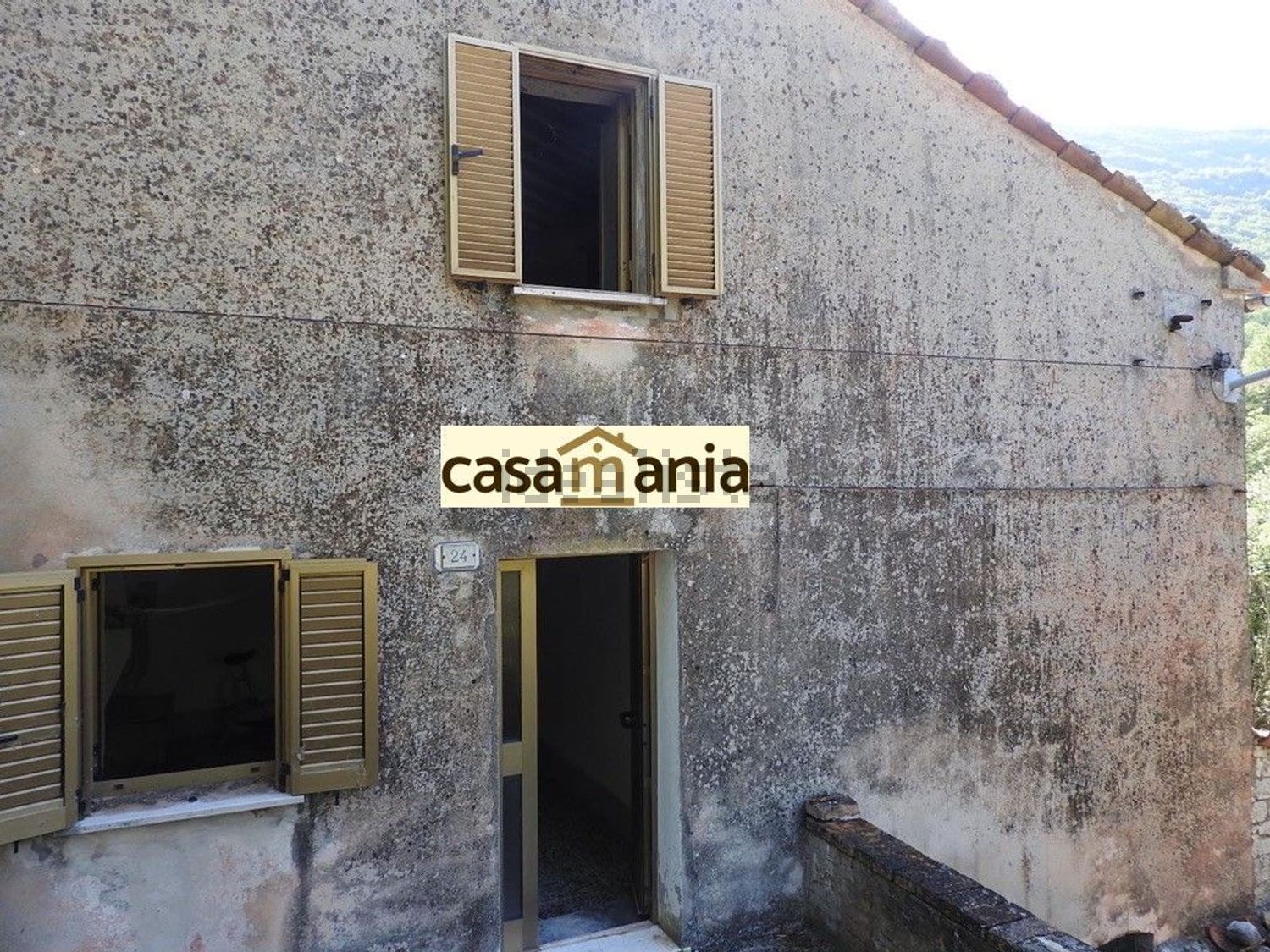 Rustici e casali a Frontone