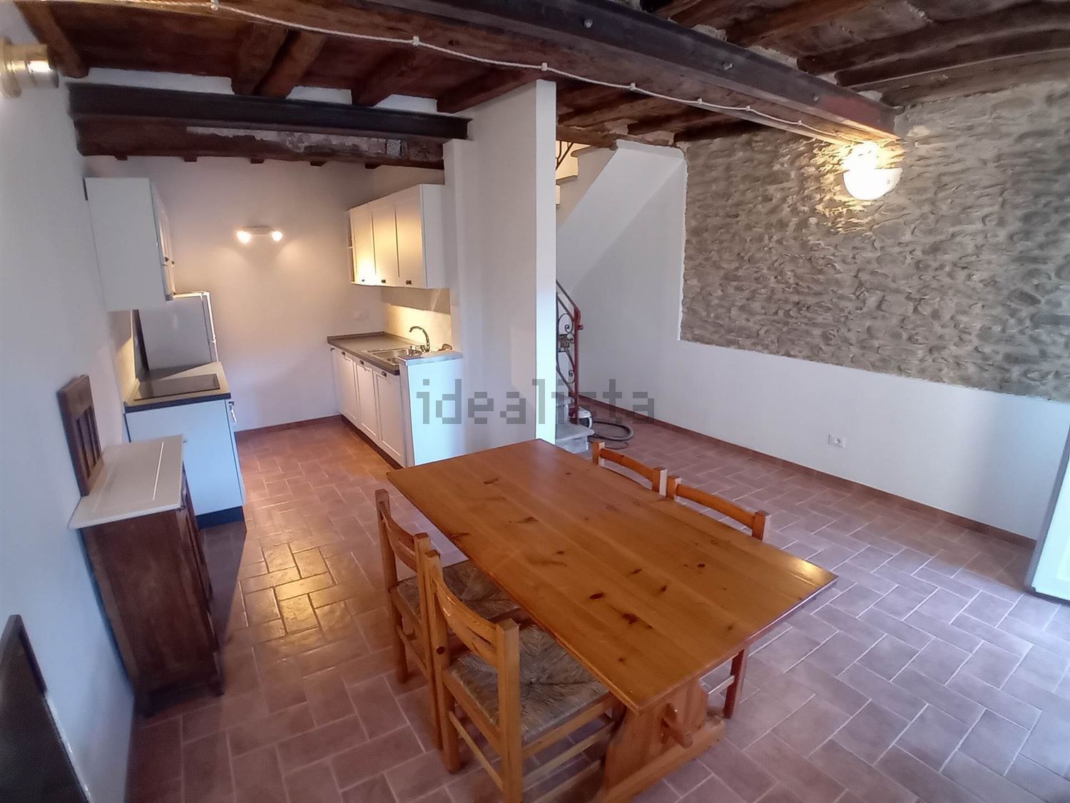 Villetta a schiera a Strettoia-Capezzano-Valdicastello, Pietrasanta