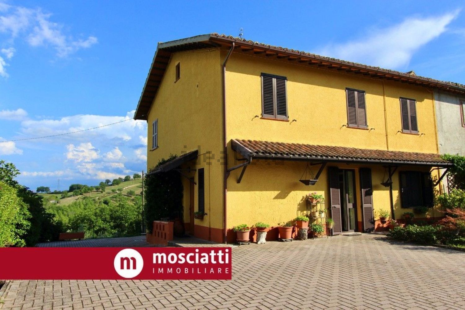 Country home in Pioraco