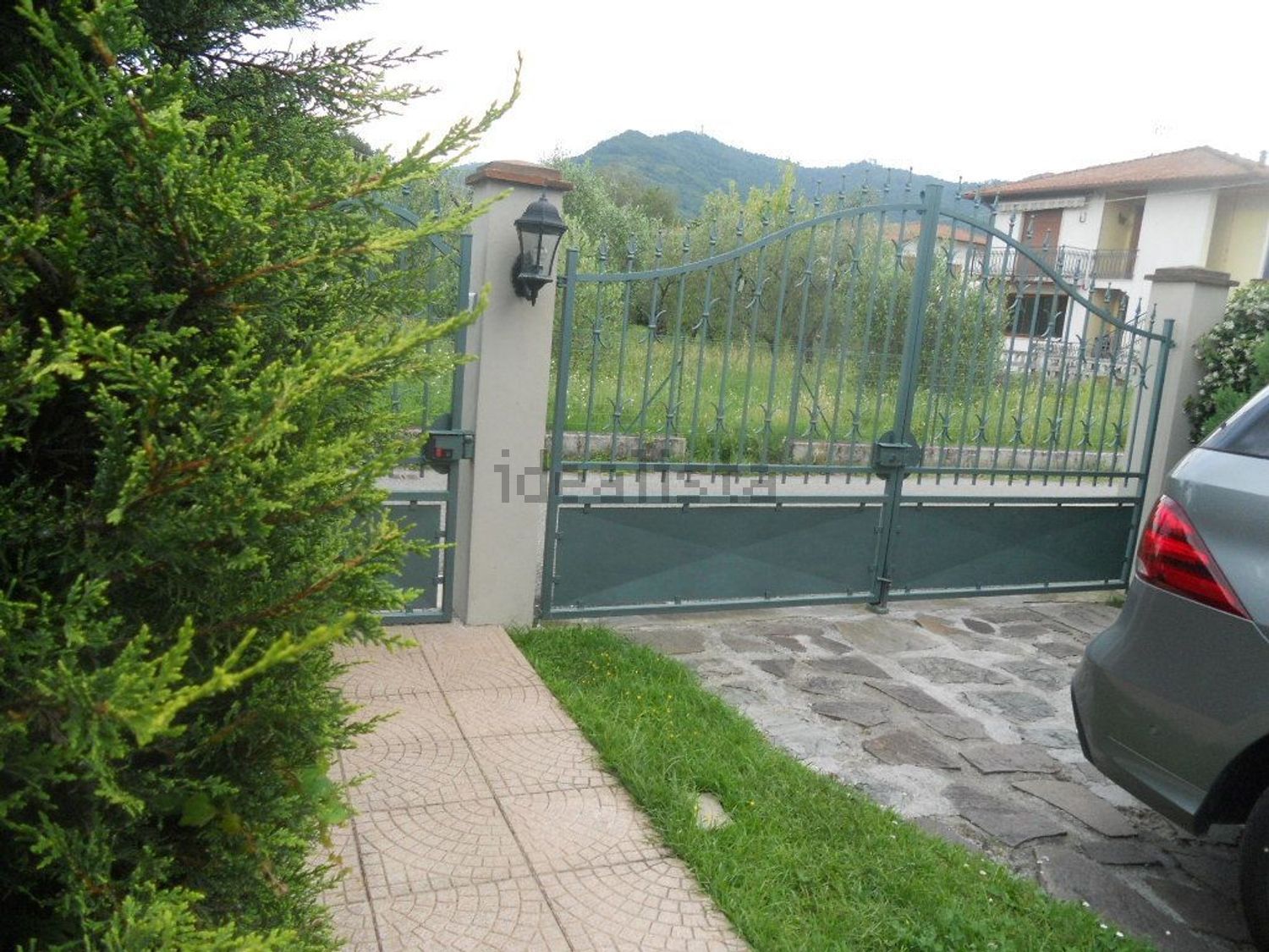 Villetta bifamiliare a Dogana, Luni