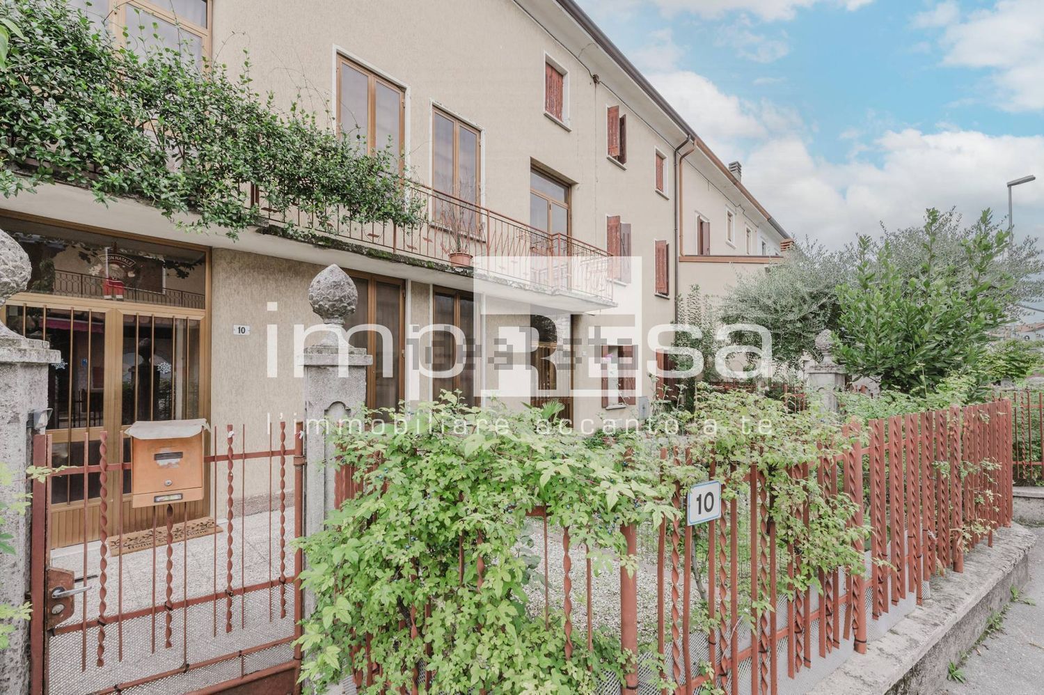 Chalet pareado en Colle Umberto