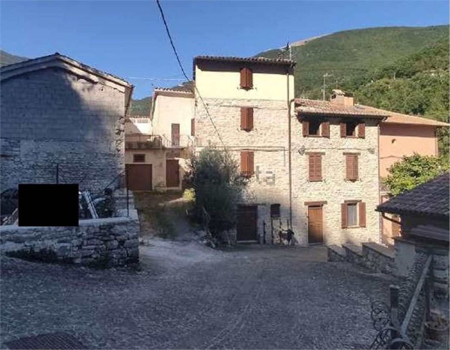 Villetta indipendente a Sefro