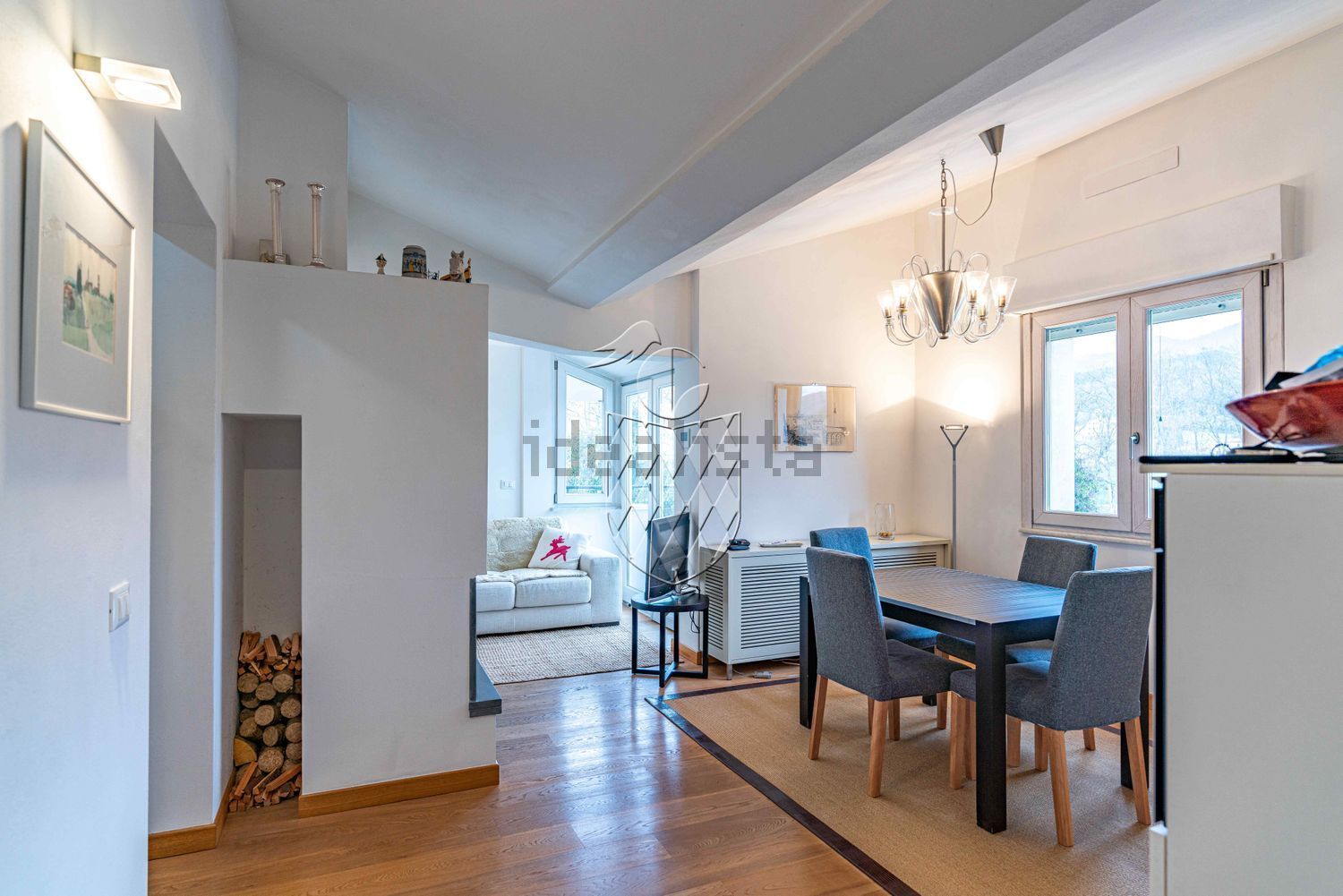 Flat in Dogana, Luni