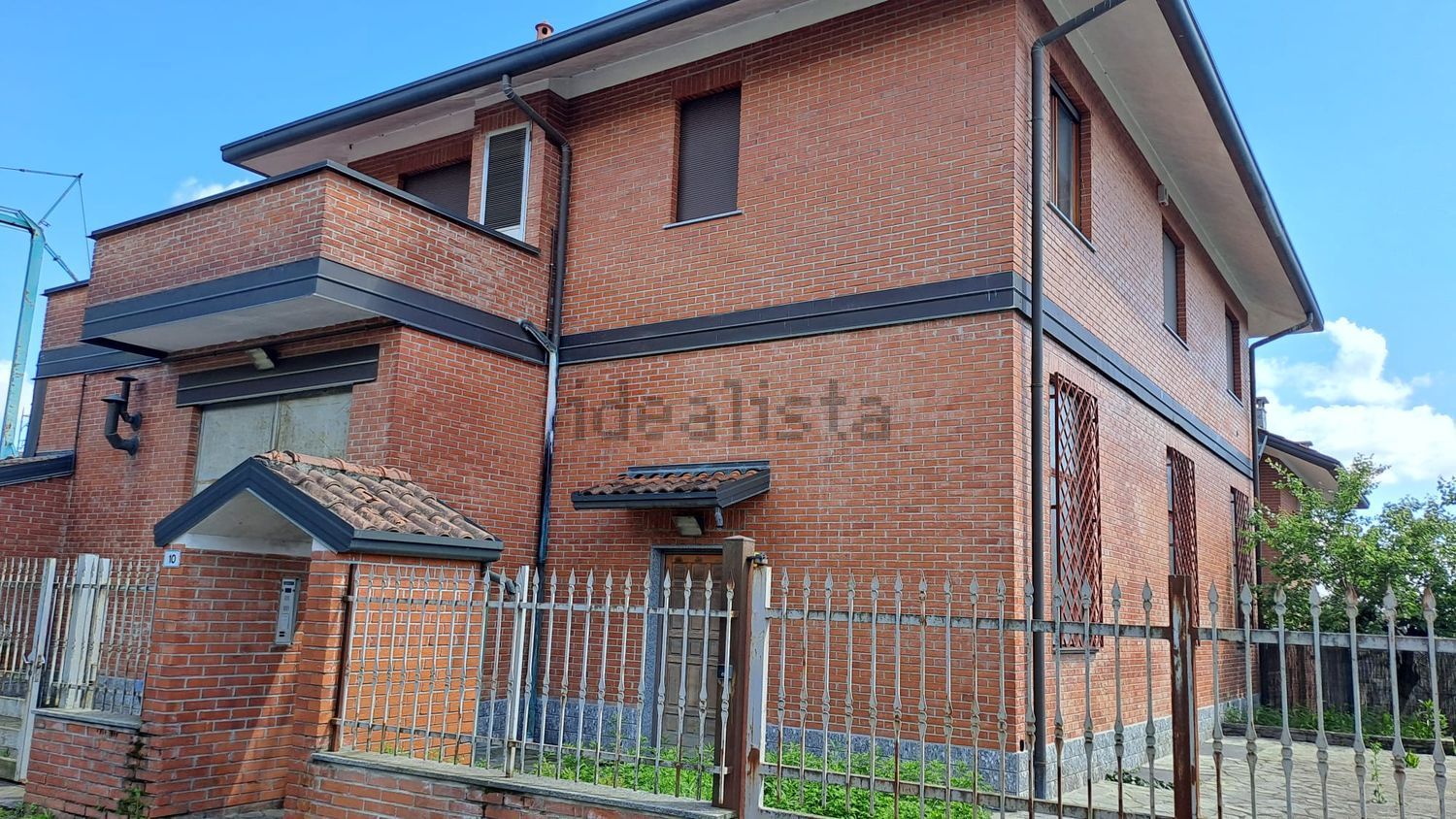 Chalet independiente en Casorate Sempione
