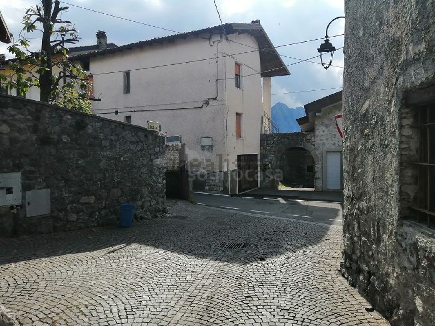 Villetta indipendente a Solto Collina