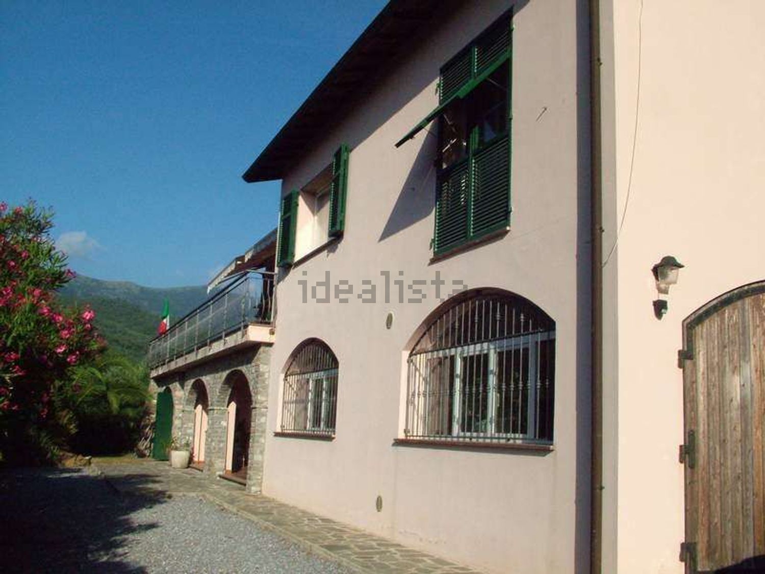 Maison jumelée à Stellanello