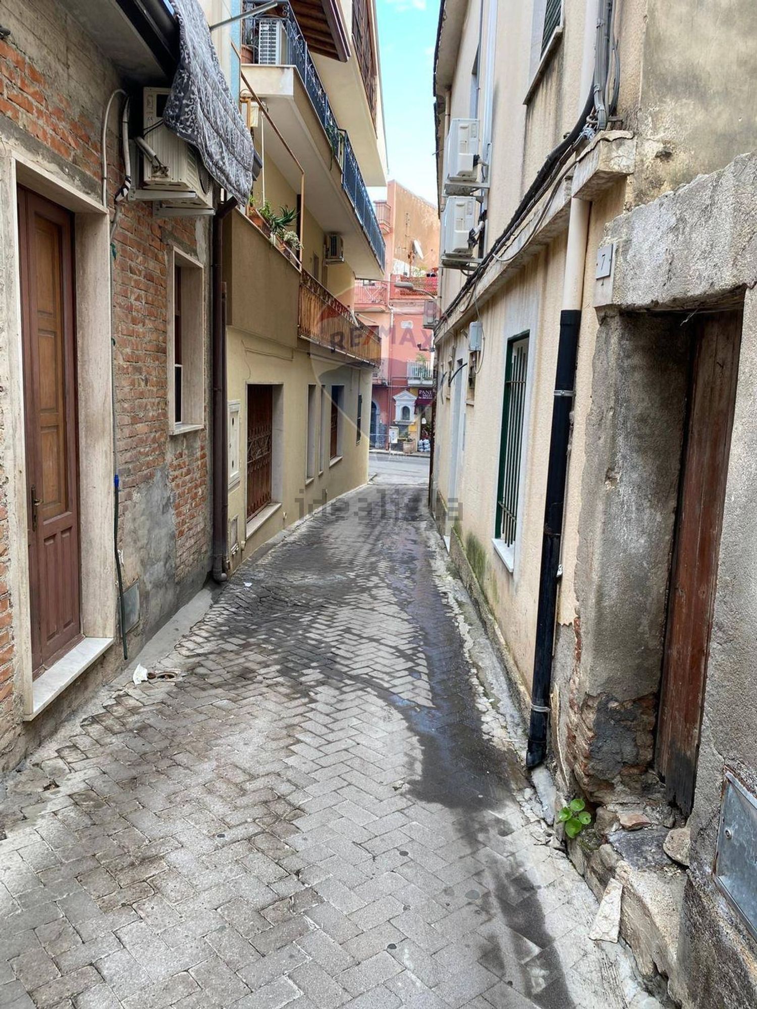 Detached house in Calatabiano