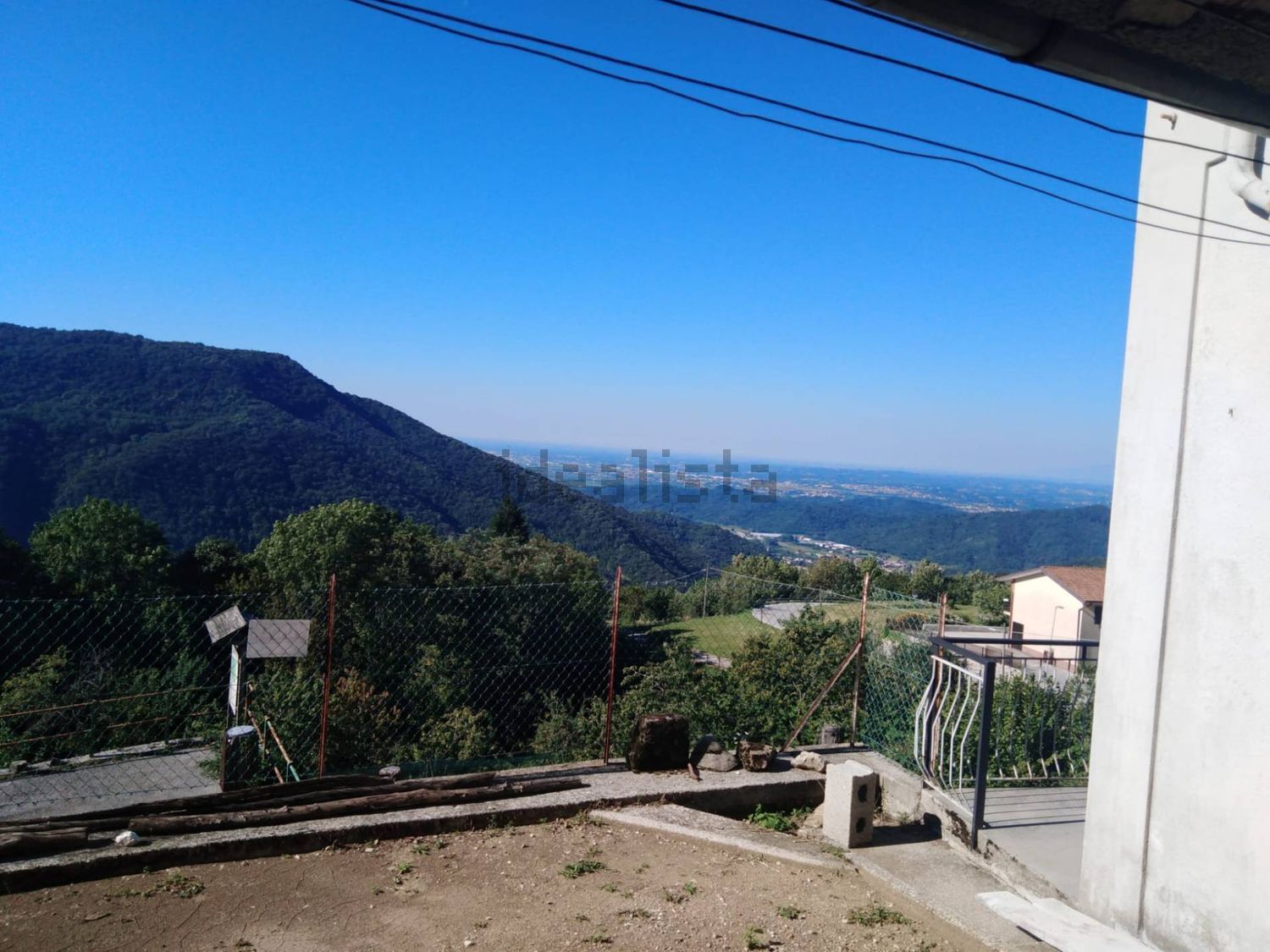 Chalet independiente en Attimis