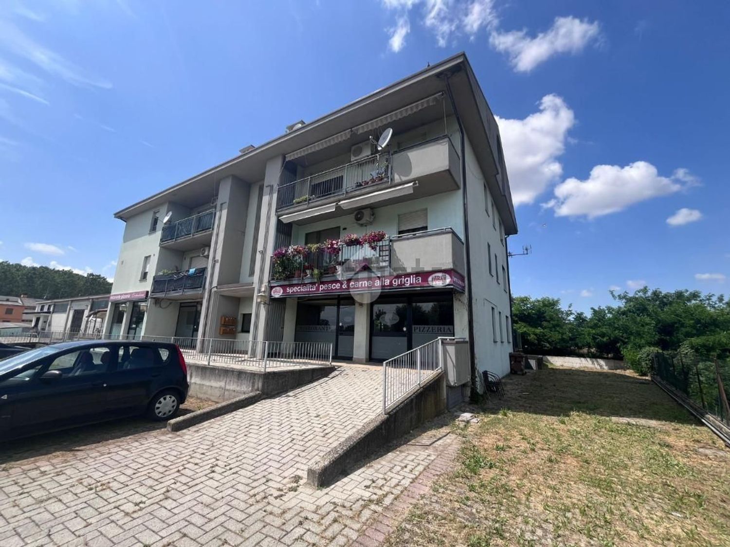 Appartamento a Corteolona e Genzone