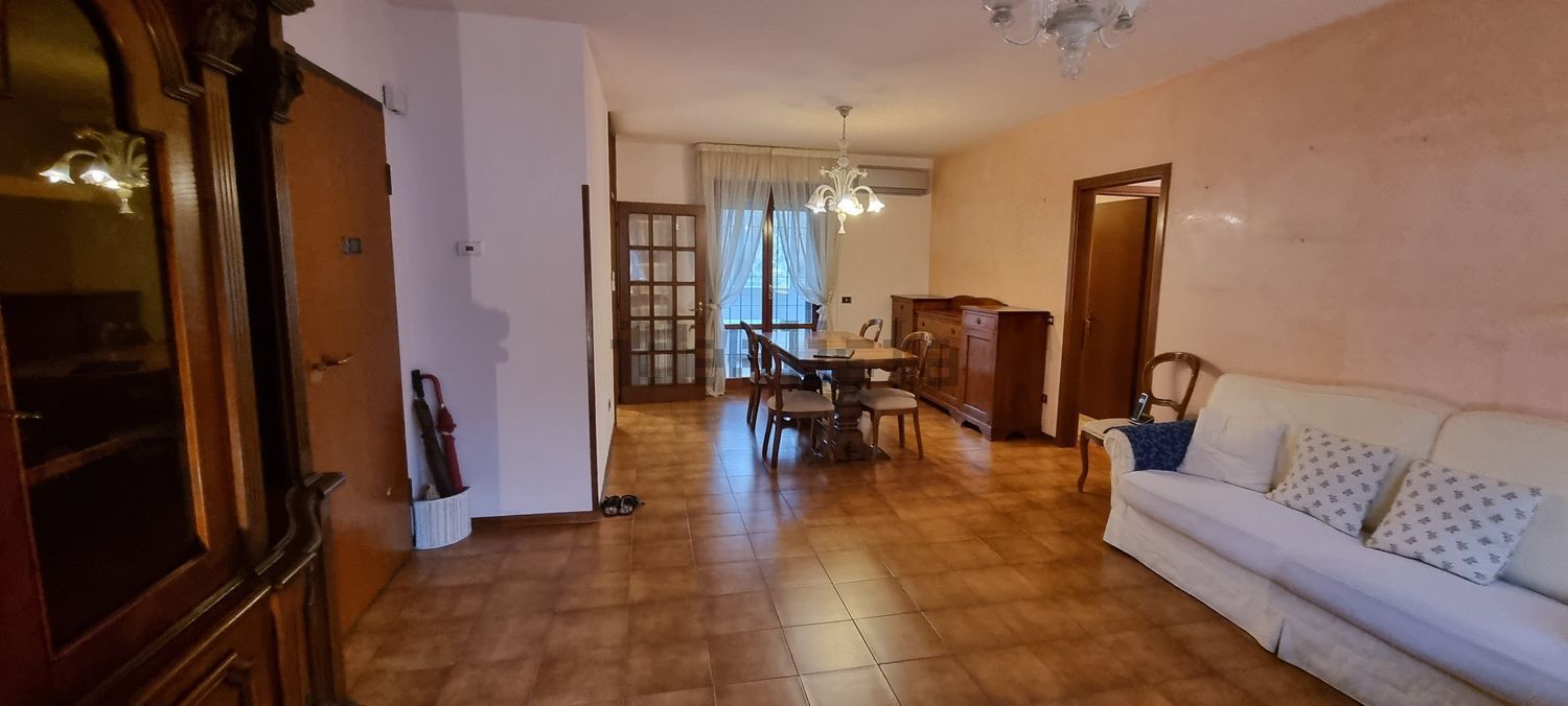 Appartamento a Mezzana, Prato