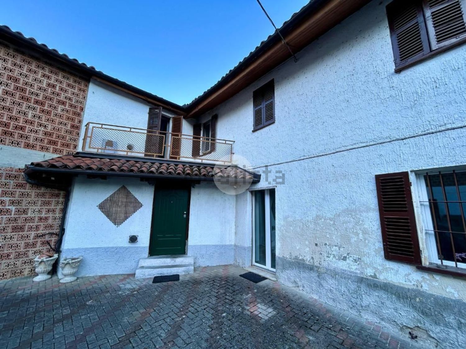 Villetta indipendente a Castagnole Monferrato