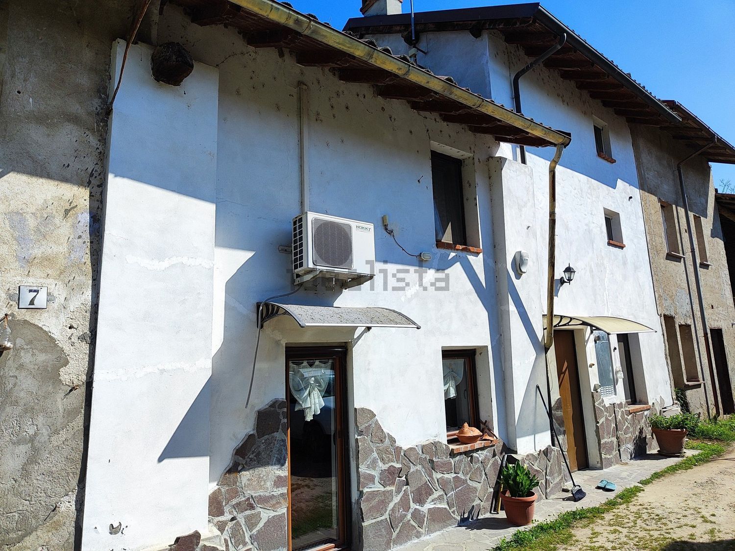 Rustici e casali a Valeggio