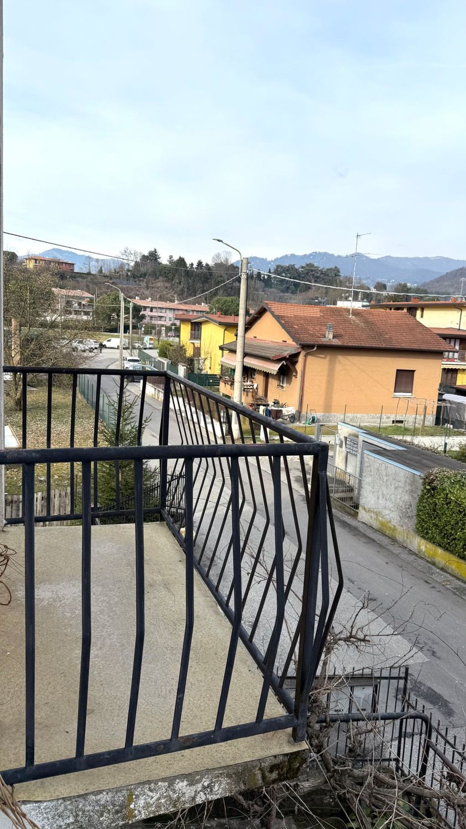 Flat in Albate-Muggiò, Como