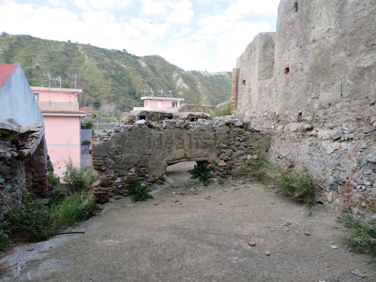 Casa de pueblo en Saponara